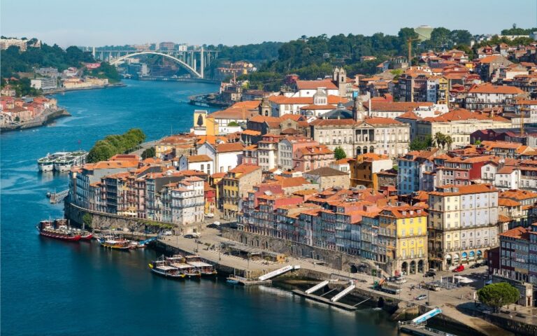 Mil fogos e 220 milhões de investimento imobiliário travados no Porto com 'Mais Habitação'