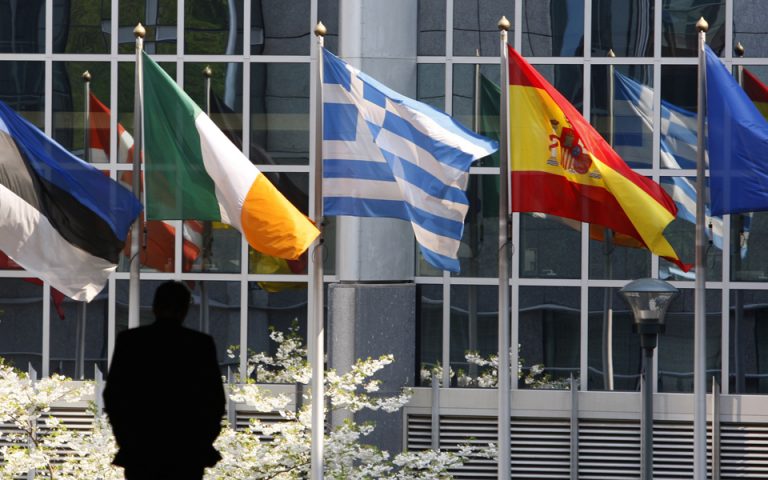 União Europeia deverá atingir em 2025 novo recorde para gastos com armamento